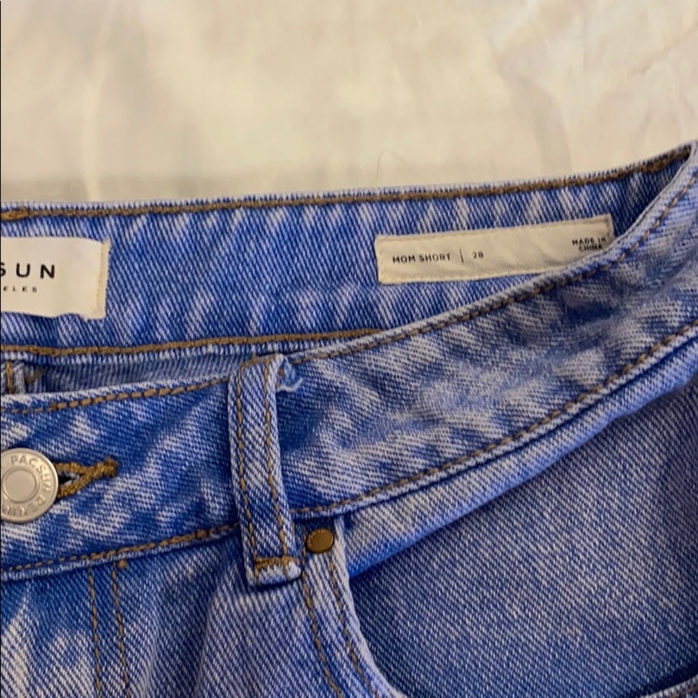 Size 28 PacSun Mom Short! - Picture 2 of 5
